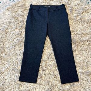 Elizabeth and James capri work pants size 2